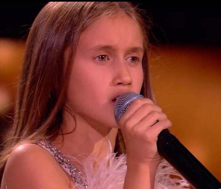 La piccola lucchese Teresa canta Lady Gaga in tv e incanta tutti  