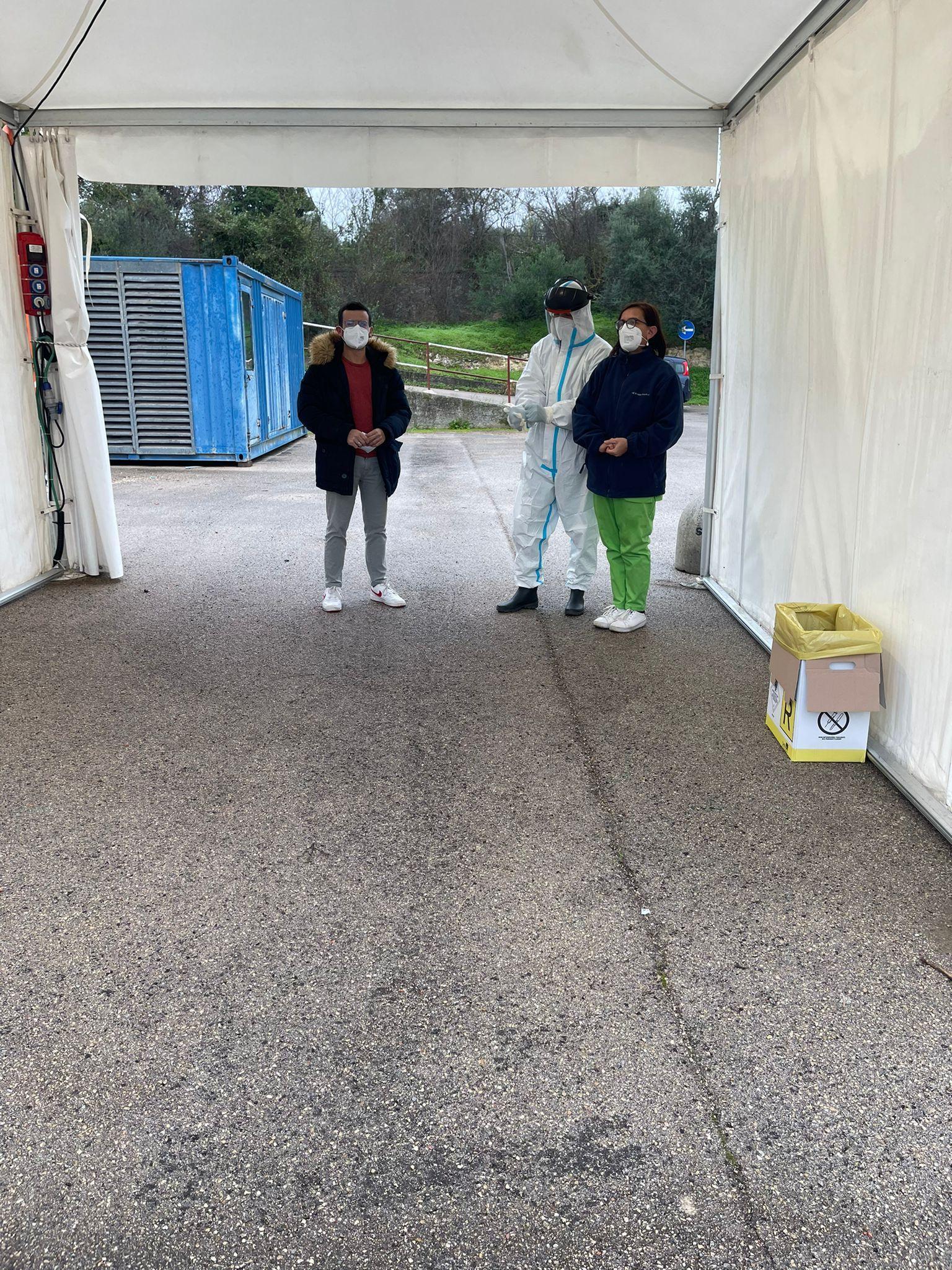 Sassari, aperto il drive-in per i tamponi a San Camillo