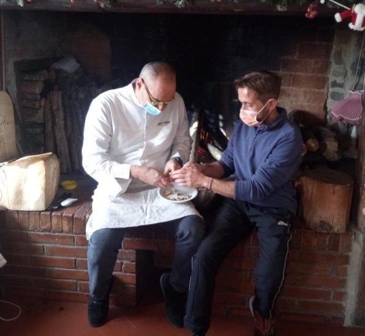 Tra i monti attorno a Orsigna i segreti dello chef vegano 