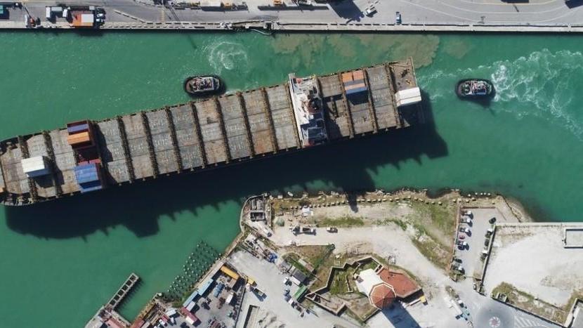 Col canale più largo (e il microtunnel) sarà più facile entrare in porto