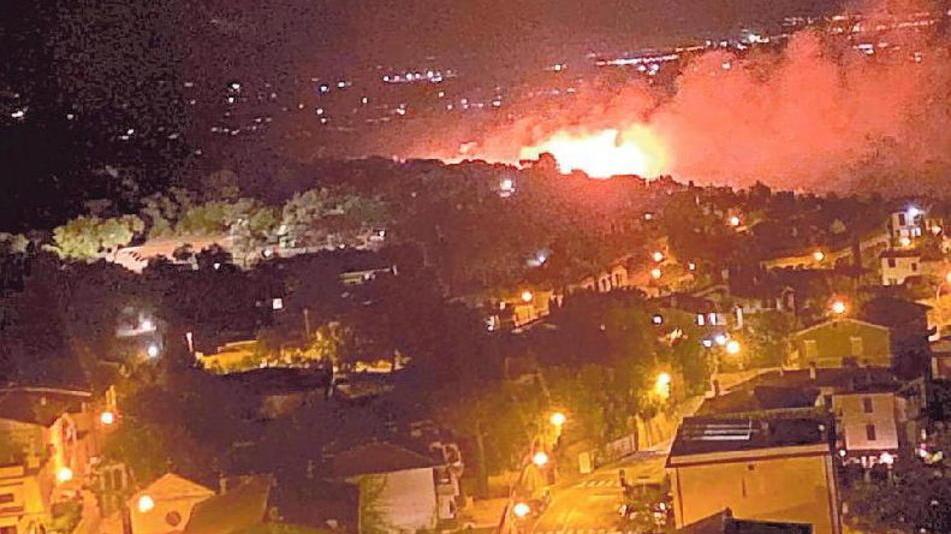Il bosco andò in fiamme: furono 5 minorenni