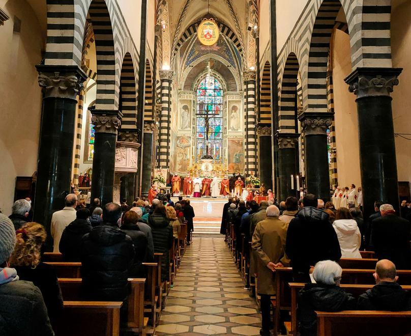«Dobbiamo insistere nel cercare il bene» Il messaggio del vescovo per Santo Stefano 