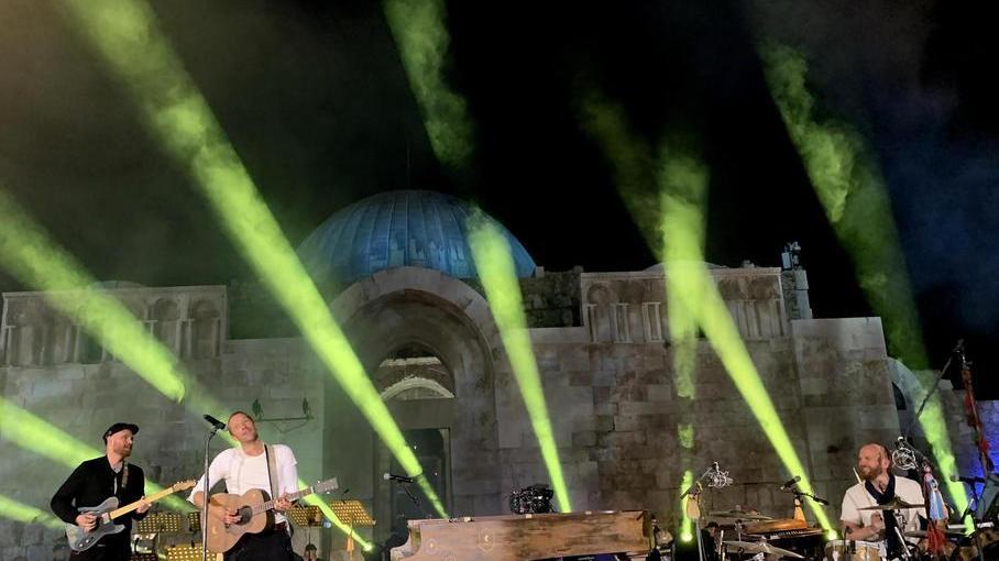 I Coldplay: «Dal 2025 stop a nuovi dischi» L’annuncio dell’addio manda in crisi i fan
