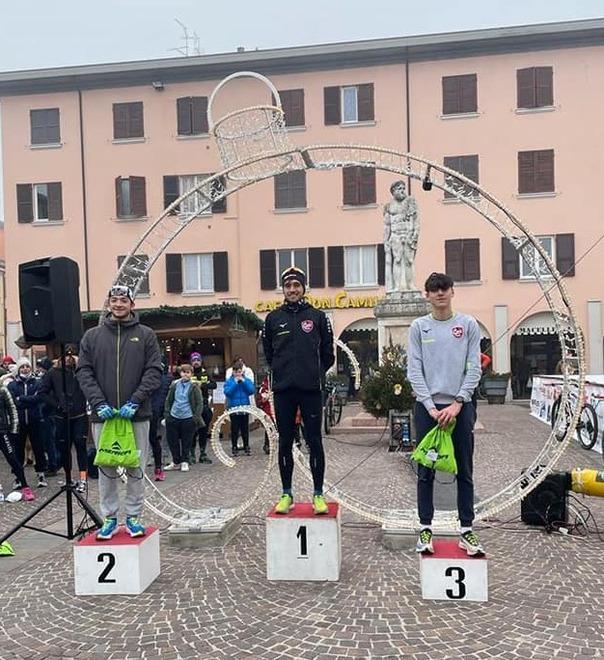 Grenti trionfa al Duathlon di Natale 