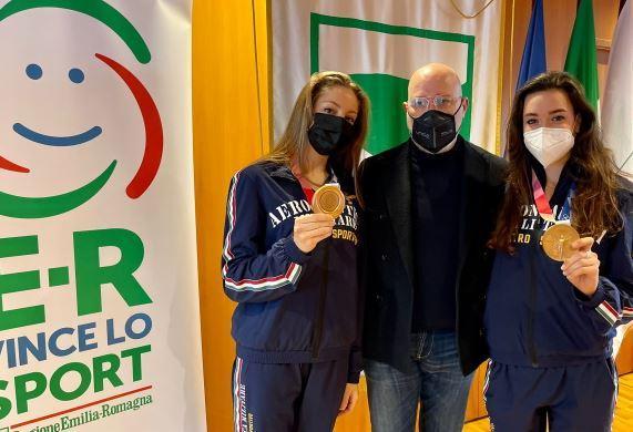 Ginnastica ritmica, le farfalle estensi Alessia Maurelli e Martina Santandrea premiate per la medaglia di bronzo alle Olimpiadi di Tokyo 2020