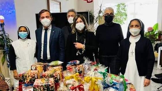 I doni di Ada per gli anziani ospiti della San Remigio