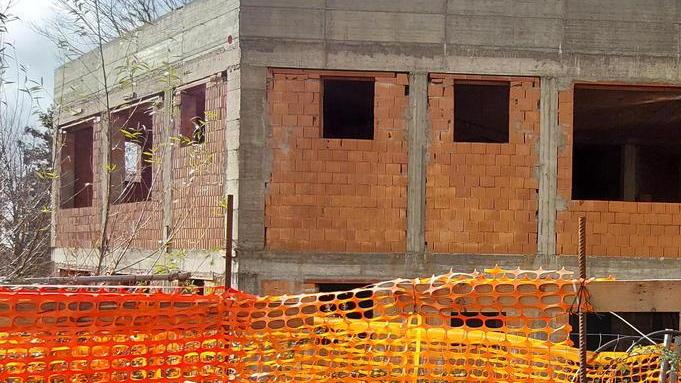 «Scuola, cantiere fermo» Esposto alla Corte dei conti
