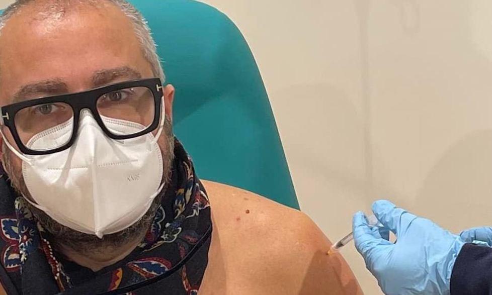 Terza dose di vaccino anti-Covid per il sindaco