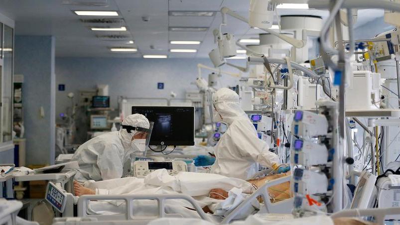 Ospedali, in Toscana stop alle visite per arginare i contagi