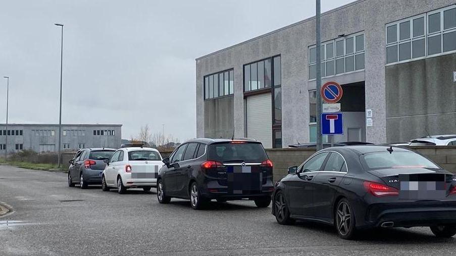 A Pontedera drive through aperto fino alle 23, ma il sistema è vicino al collasso