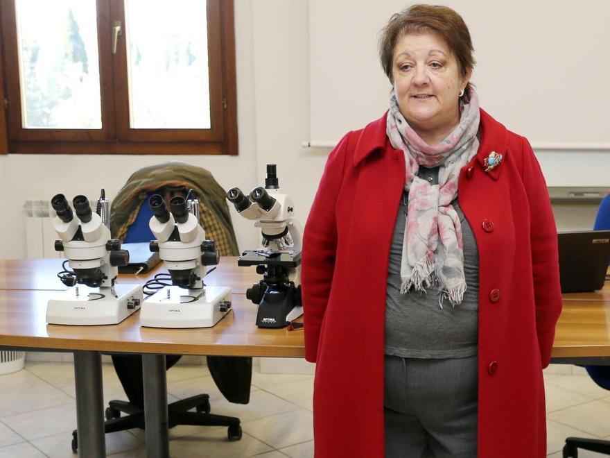 Non ci sono sale operatorie e le rinviano l’intervento per mesi. Ecco il calvario dell’ex preside di Pescia 