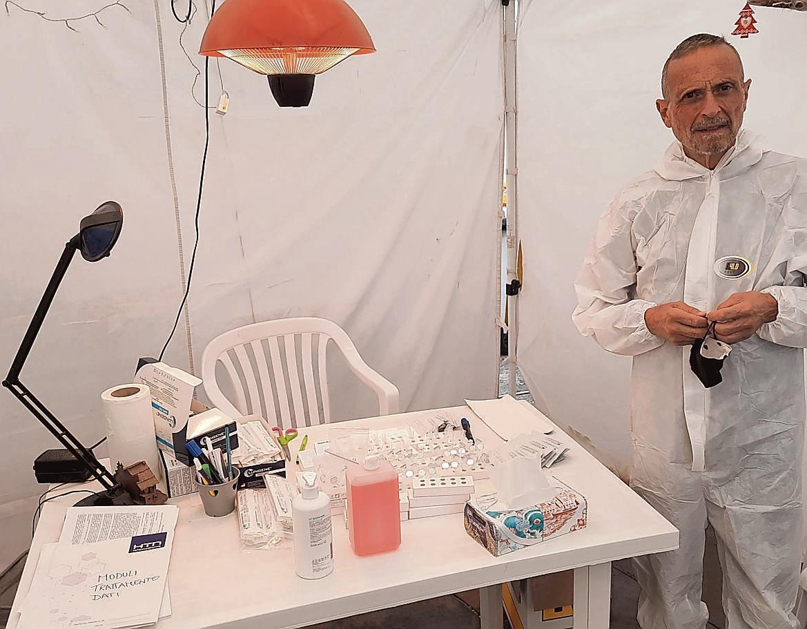 «Il 92% dei contagiati è vaccinato». È polemica sul video del farmacista viareggino - Il video 
