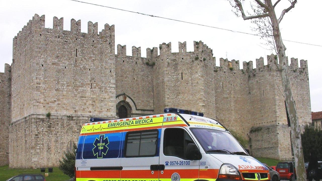 Un'ambulanza della Croce d'Oro di Prato