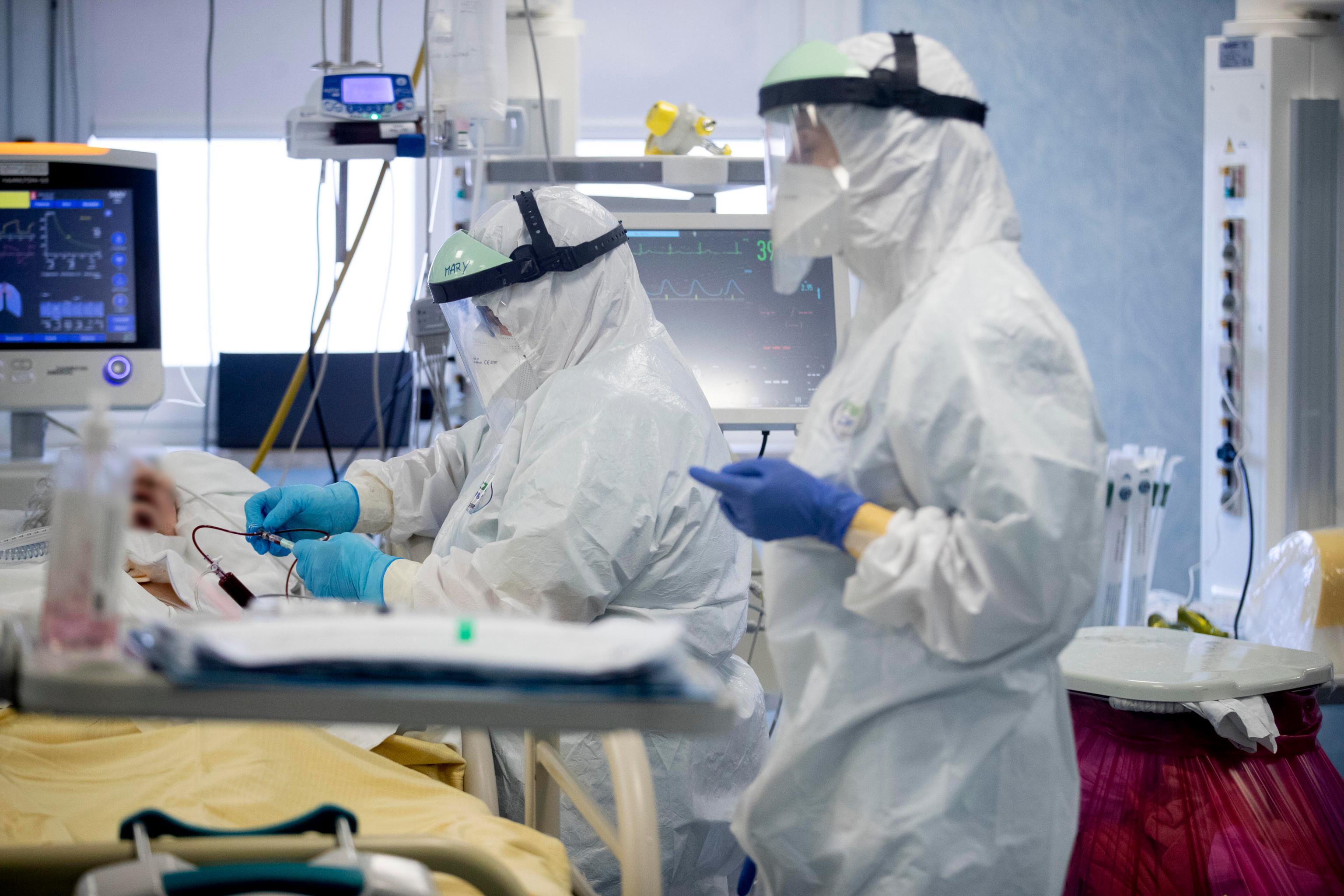 Sassari, i contagi si moltiplicano: finiti i posti letto Covid in malattie infettive