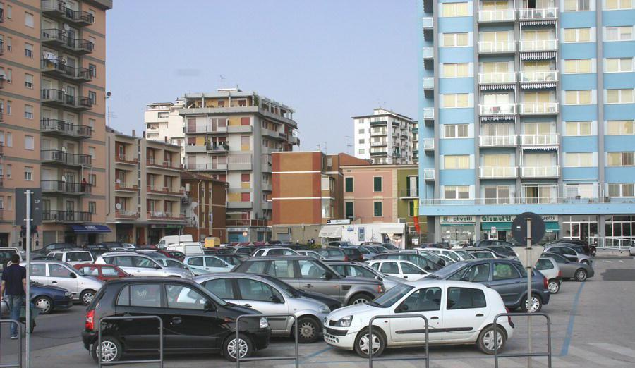 Novità in vista per tutti gli automobilisti Il parcheggio si potrà pagare via telefonino 