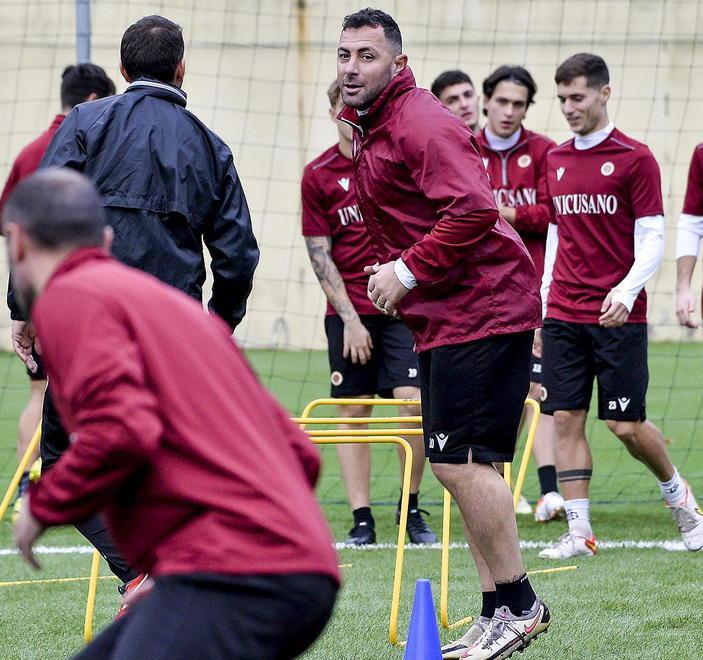 Due giocatori positivi al Covid In prova Pruneti, ex Pontedera