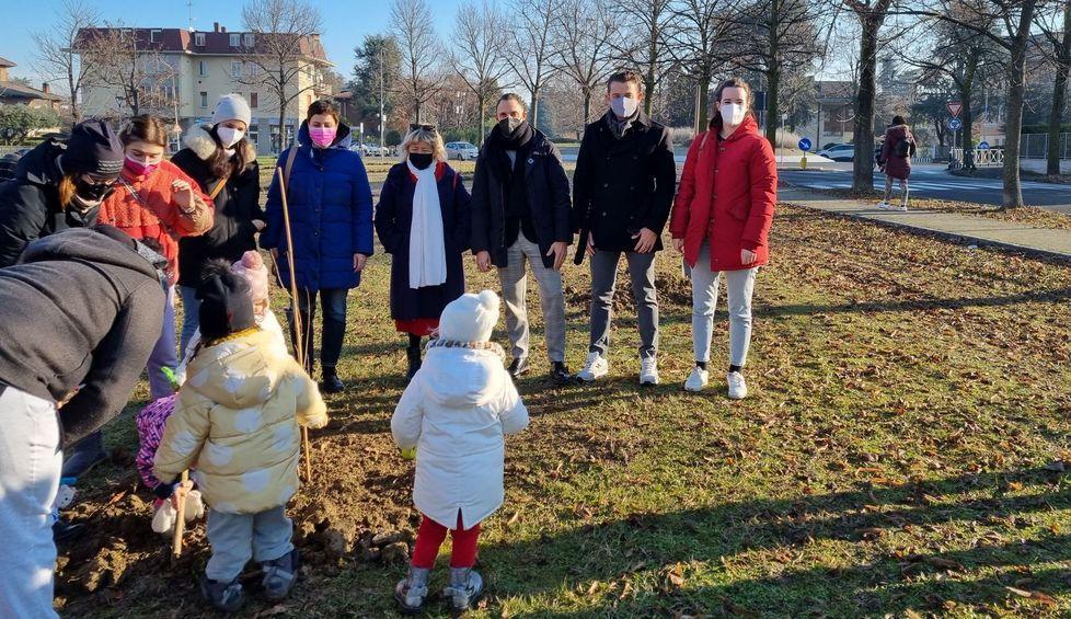 Un frutteto urbano grazie ai melograni “vinti” dal Comune