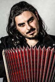 Stasera la “pizzica” del Giuliano Gabriele trio