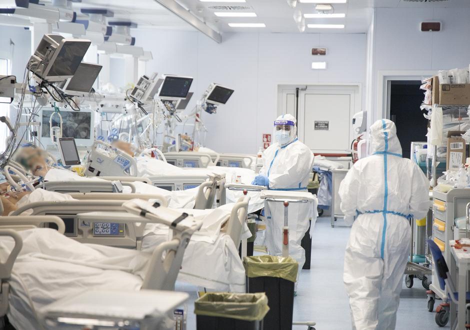 Unterapia intensiva per pazienti colpiti da Covid (foto  d'archivio)