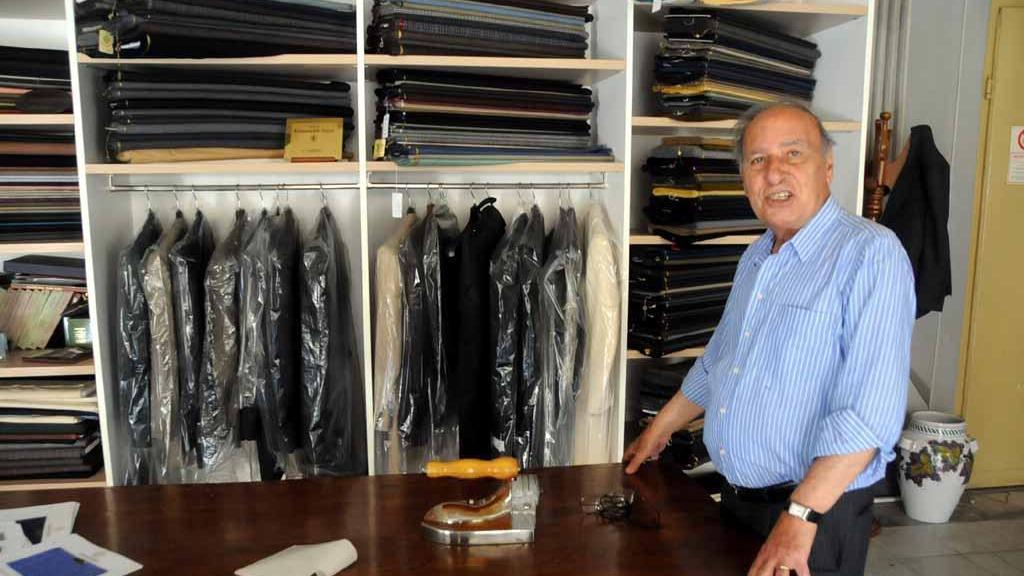 Stefano Gazzillo, 84 anni, nel suo atelier