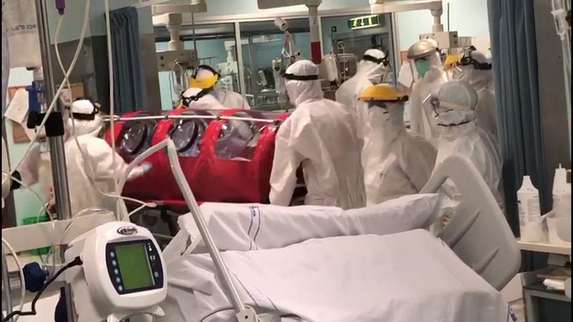 Covid, nuovi casi più che raddoppiati: è l'effetto dei tamponi rapidi