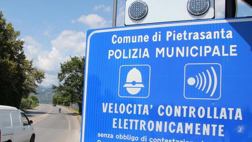 Tasse invariate e meno incassi da multe Diciannone milioni in opere pubbliche