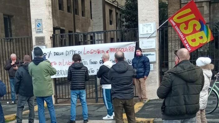 Varco Valessini e ispettorato Monta la protesta dei 25 ex MT