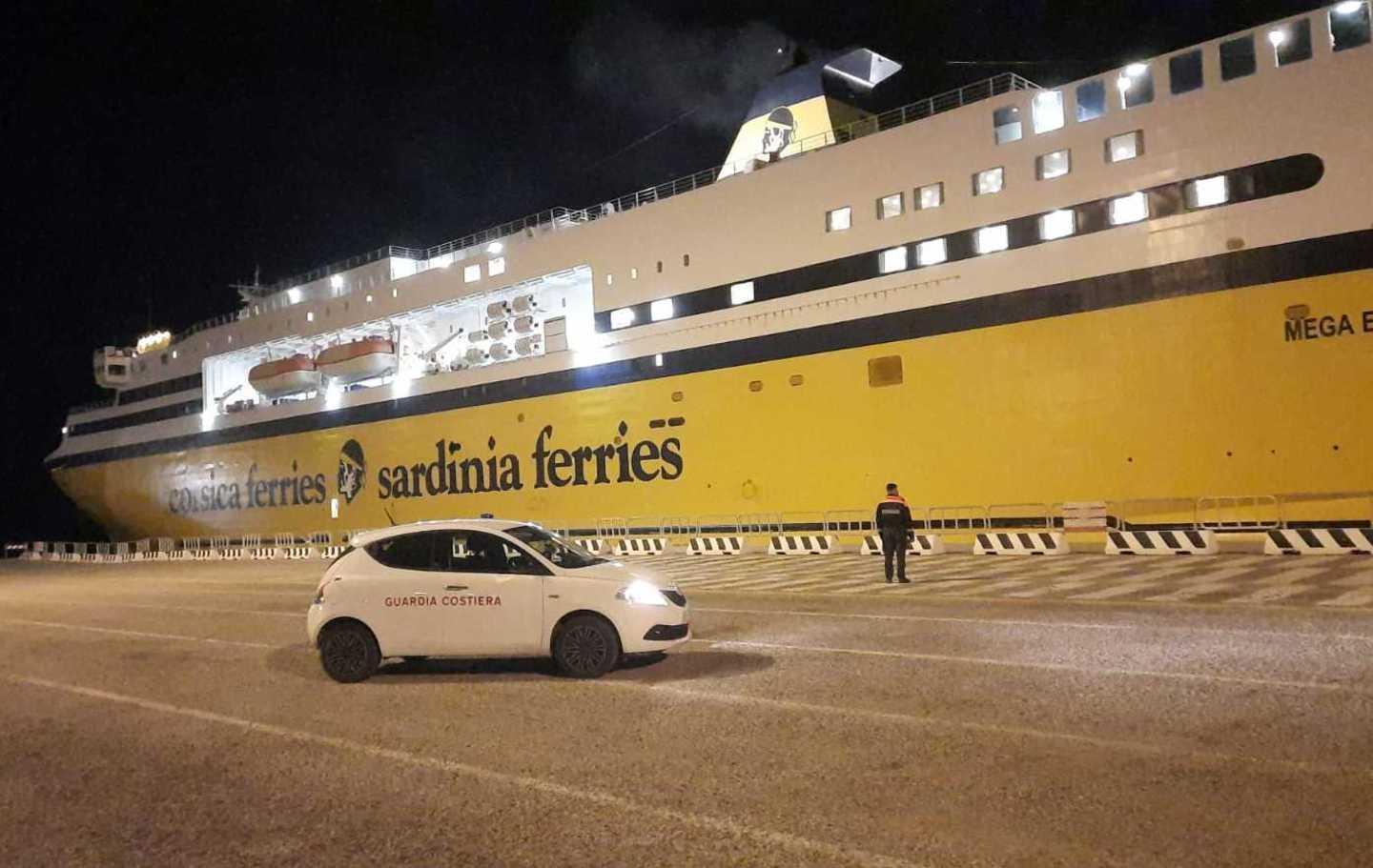 Positivi 23 dell’equipaggio, la nave non salpa 