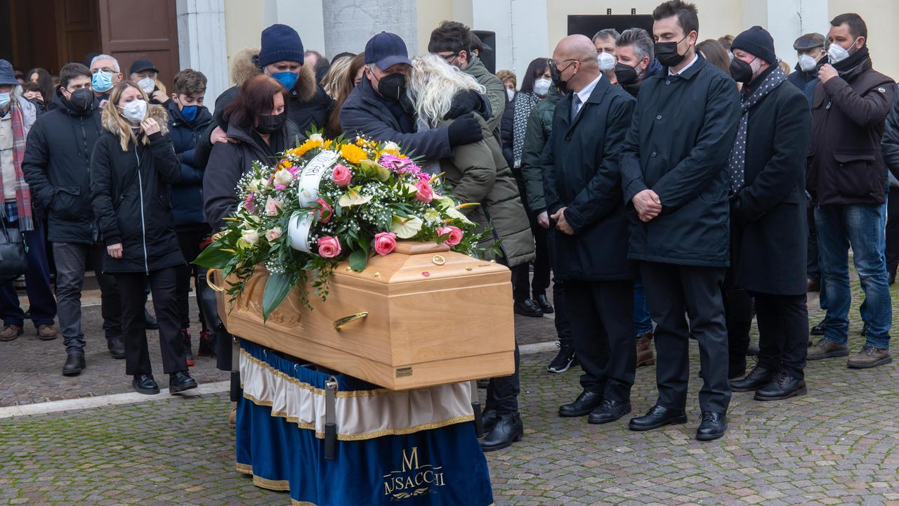 Codigoro unita per l'ultimo abbraccio alla bella Veronica