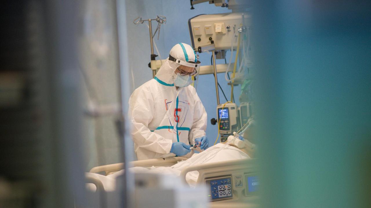 Covid, continua la crescita dei casi: 1.348 a Prato nelle ultime 24 ore