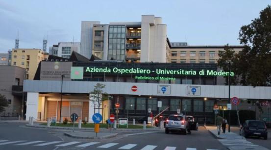Covid, gli ospedali di Modena si blindano: vietato l'accesso ai visitatori
