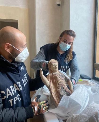 New York restituisce all’Italia il tesoro delle antichità rubate 