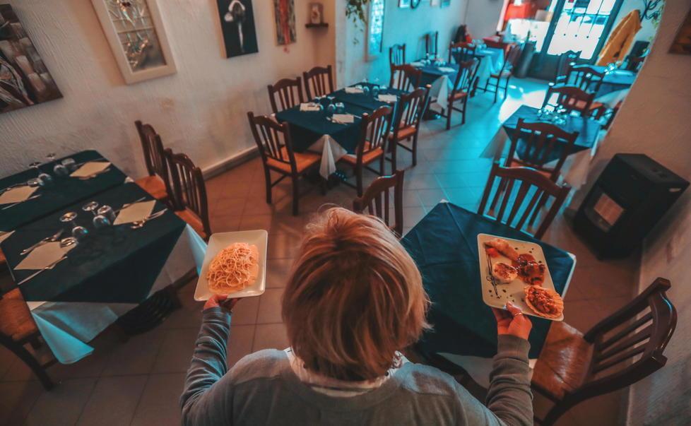 Locali e ristoranti in ginocchio Fino al 40 per cento di disdette 