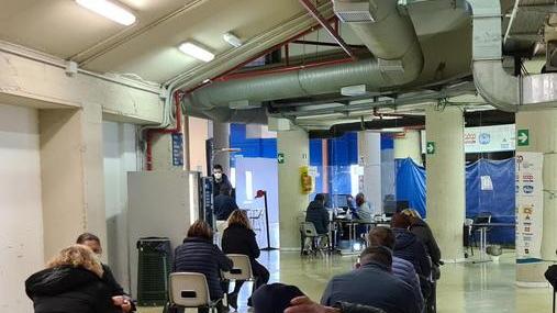 Vaccini, rivoluzione Asl Prenotazioni spostate con un messaggino