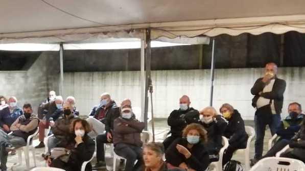 Una riunione della consulta di Casteldelbosco