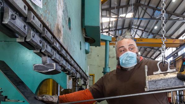 Materie prime costi e domanda mettono in difficoltà il sistema imprese