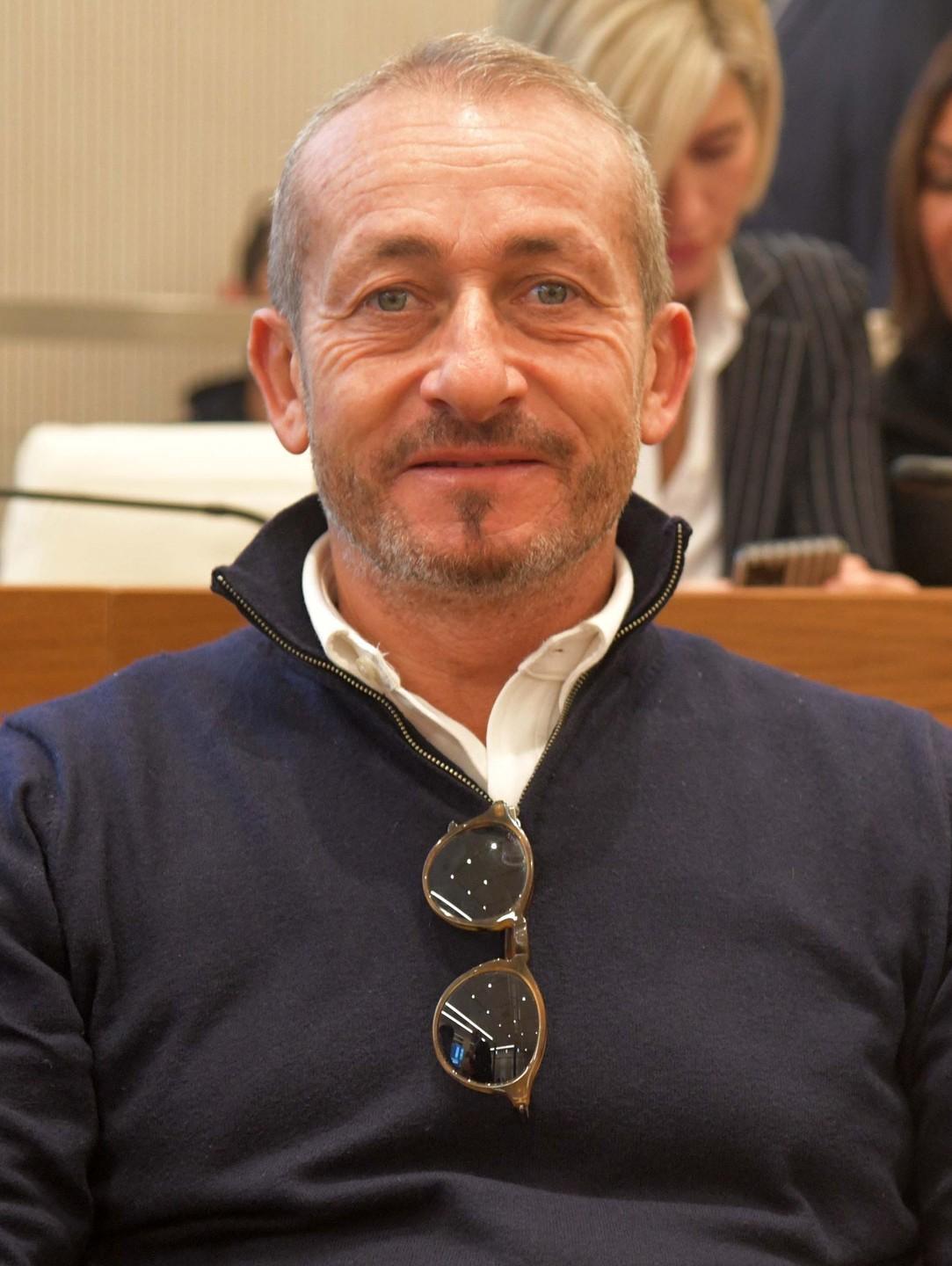 Setzi lascia, in Consiglio entra Padre 