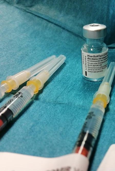 Un anno di vaccini: oltre 56mila prime, seconde e terze dosi 