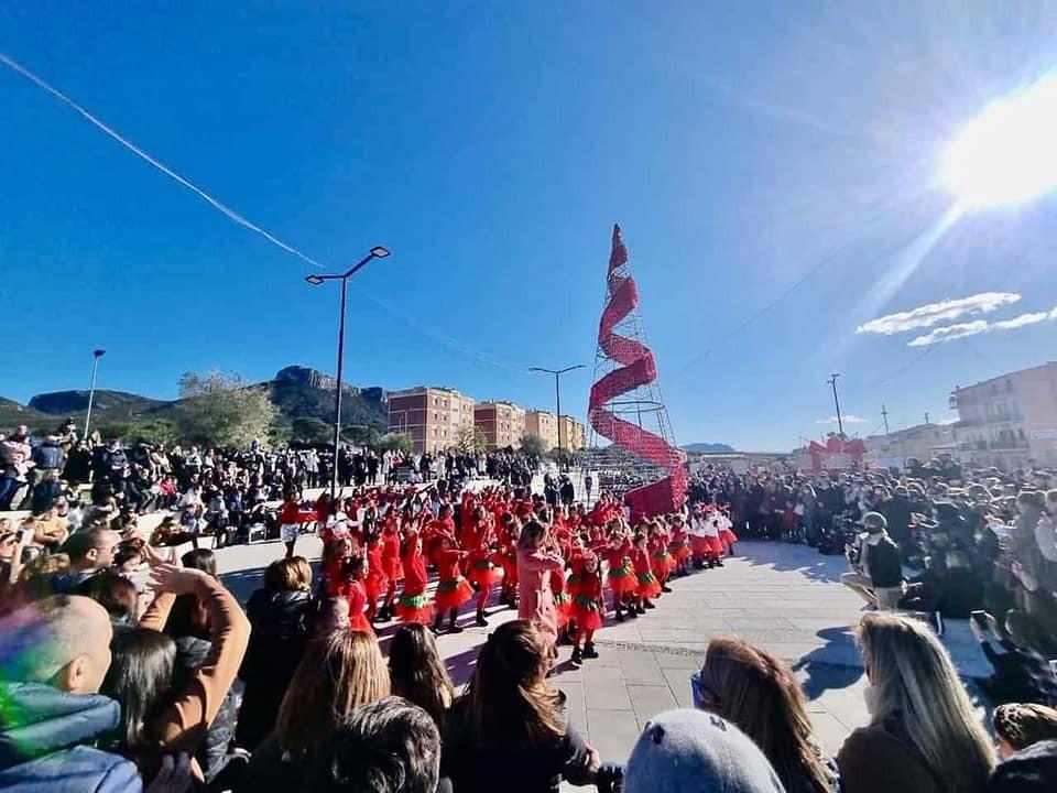 Golfo Aranci: saluto al nuovo anno con la messa, spettacoli e l'arrivo della befana