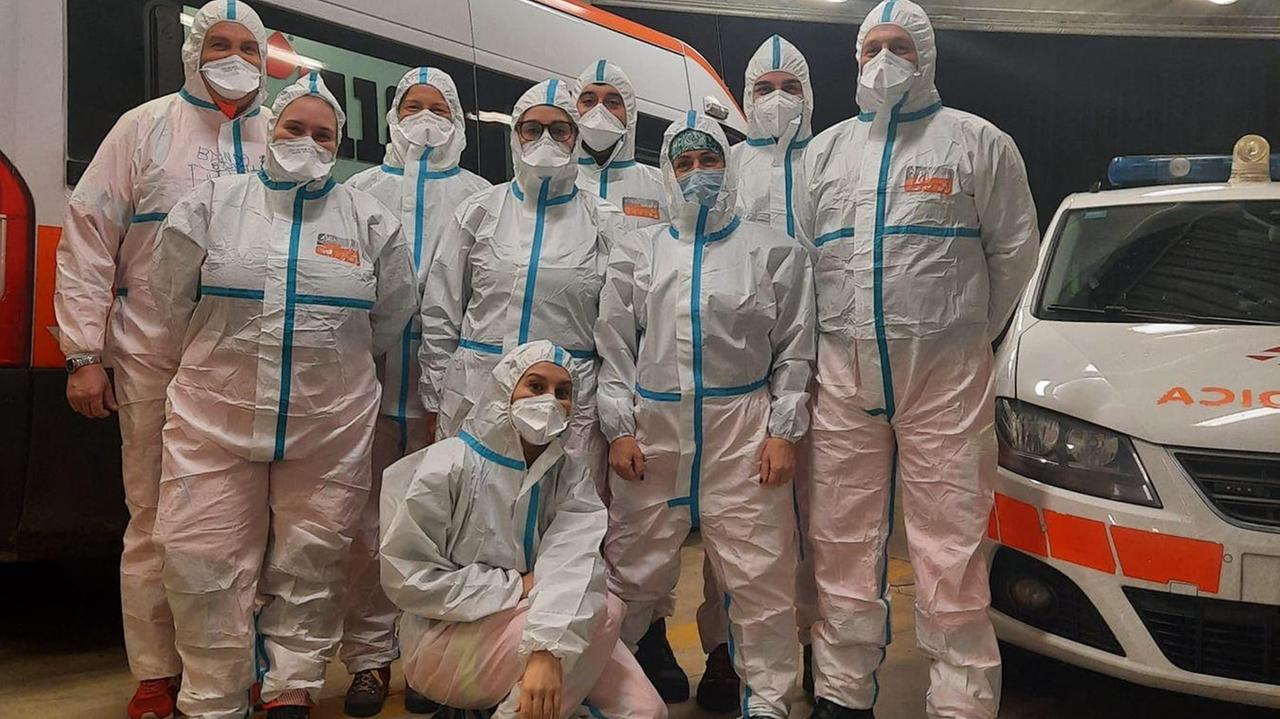 Ferrara, 118 sempre presente: gli auguri degli operatori