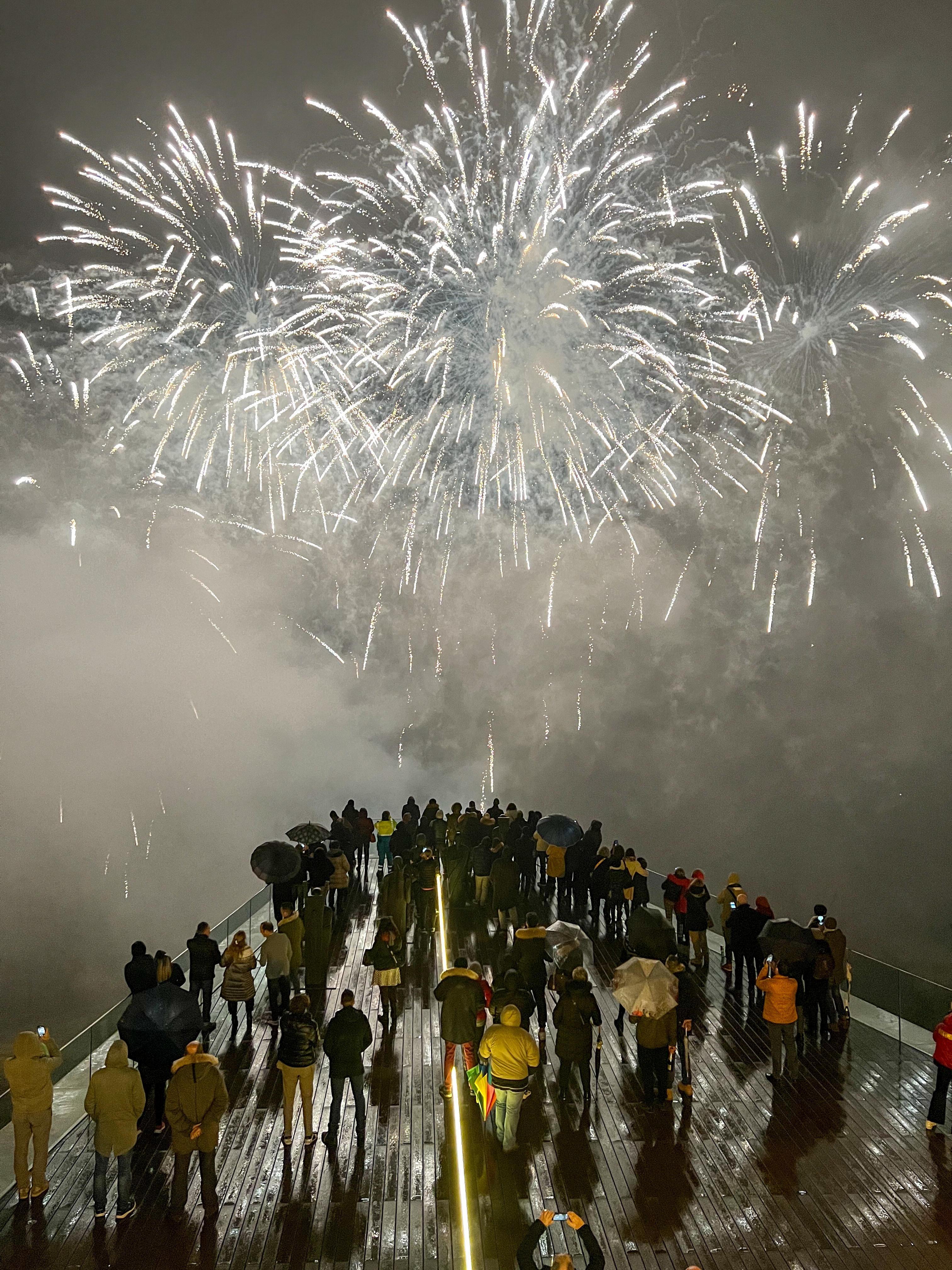 I fuochi d'artificio visti dal Palazzo Senza Tempo per dire addio al 2021 