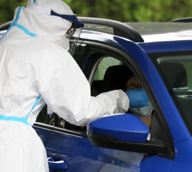 Covid, a Reggio Emilia i nuovi positivi sono 815, otto ricoveri. Morto un 79enne di Gualtieri