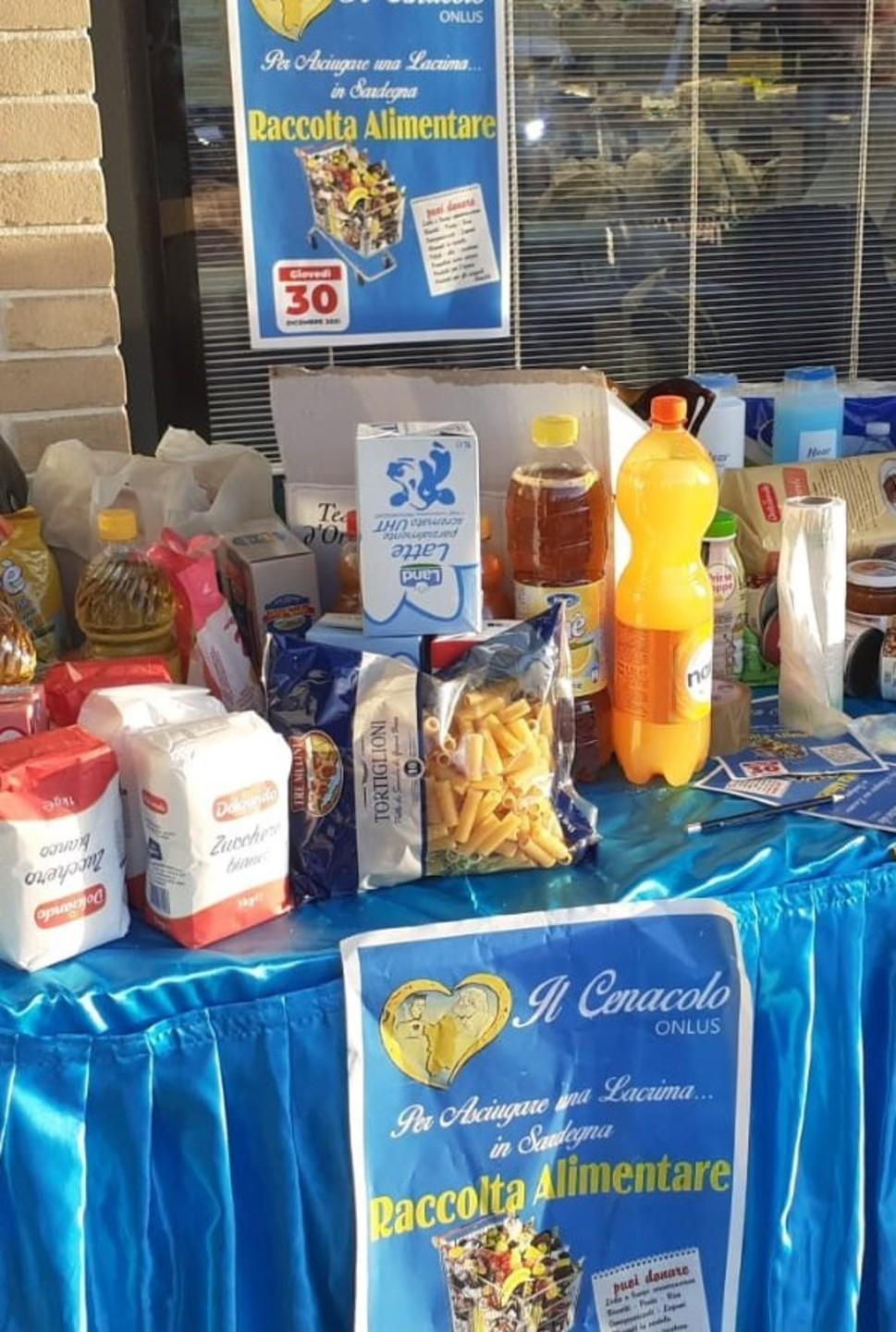 Una raccolta alimentare da due tonnellate 