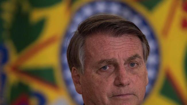 Brasile: Bolsonaro ricoverato d'urgenza, occlusione intestinale