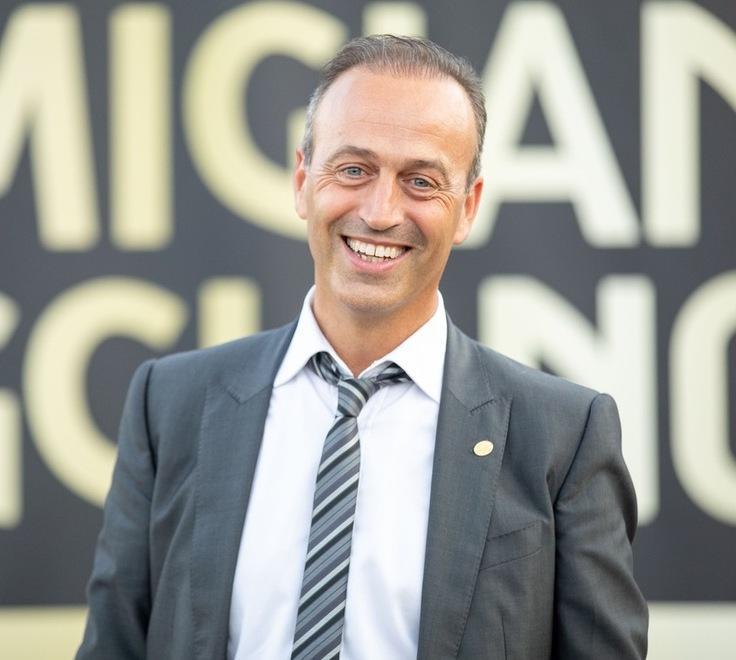 Formaggi “similari”, la guerra al Parmigiano Reggiano stasera su Report