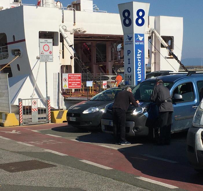 «Non abbiamo il certificato Come rientriamo all’Elba?»