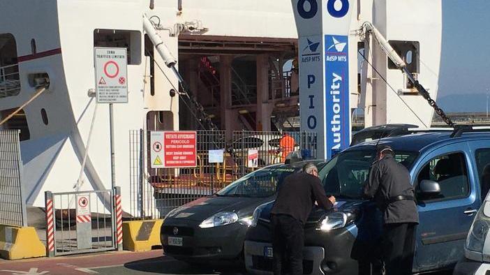 «Non abbiamo il certificato Come rientriamo all’Elba?»