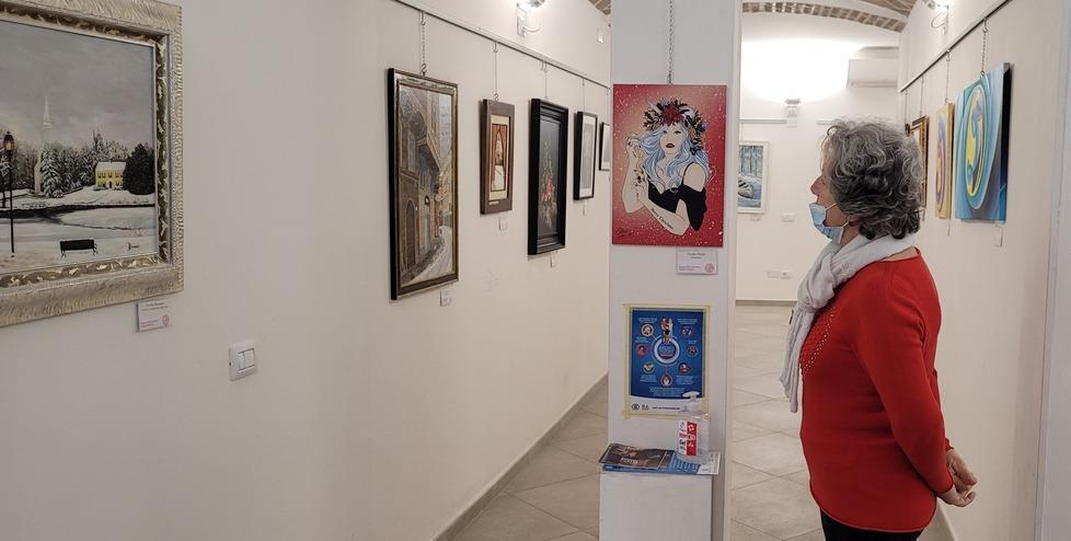 I pittori in mostra alla collettiva del circolo “Cavedoni”