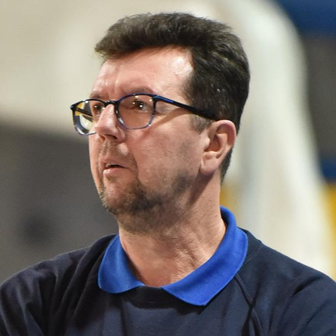 Basket Kleb in palestra