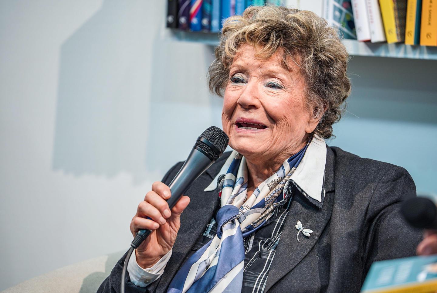 Da Maraini a Mannoia «Una donna per il Colle»